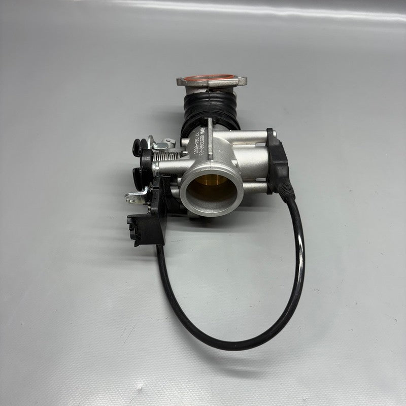 8552340 BMW C400X THROTTLE HOUSING 2018 2019 2020 OEM 8552340