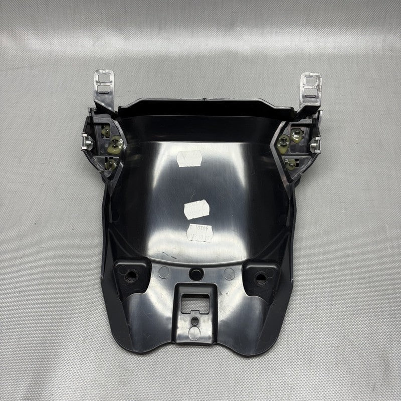 8556634 BMW R1250 GS FRONT FENDER CENTRAL 2018 2019 2020 OEM 8556634