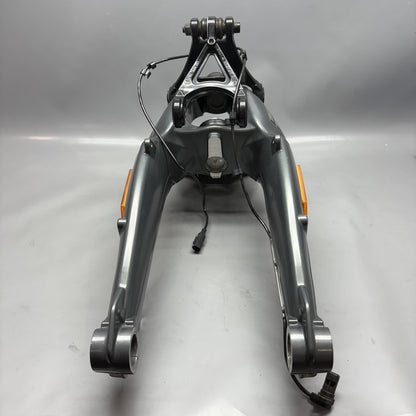 7720590 BMW K1300S FRONT WHEEL CARRIER 2007-2011 2012 2013 2014 2015 OEM 7720590