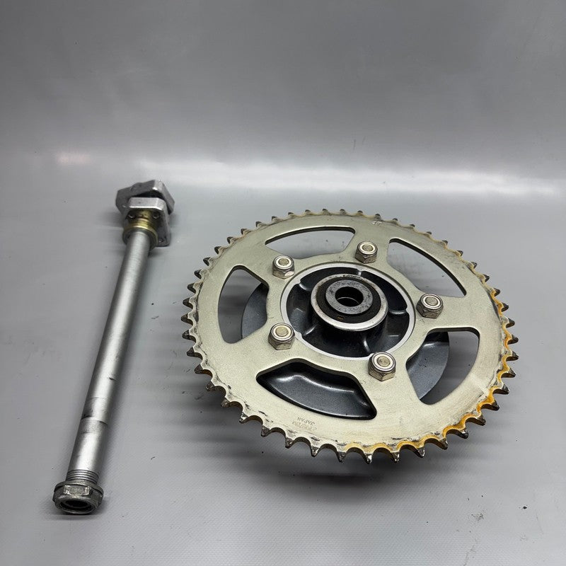 BMW G650X K15 SPROCKET HUB 2006 2007 OEM