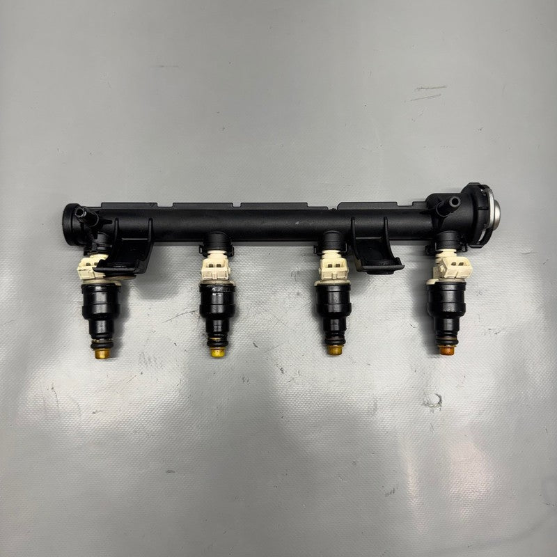 BMW K 1200LT FUEL INJECTOR RAIL 2004 2005 2006 2007 2008 2009 OEM