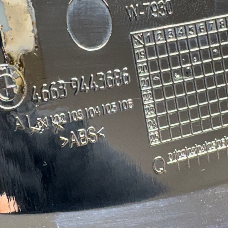 9443686 BMW R18 SWINGING COVER ACC 2020 2021 2022 2023 2024 OEM 9443686