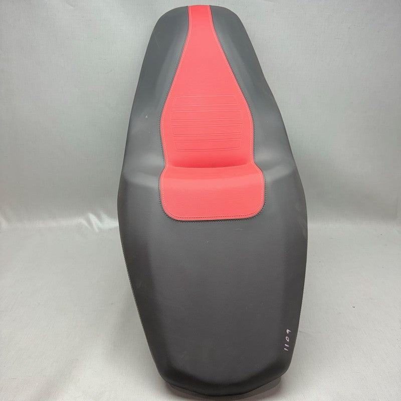 BMW C400X SEAT 2018 2019 2020 OEM 8405367