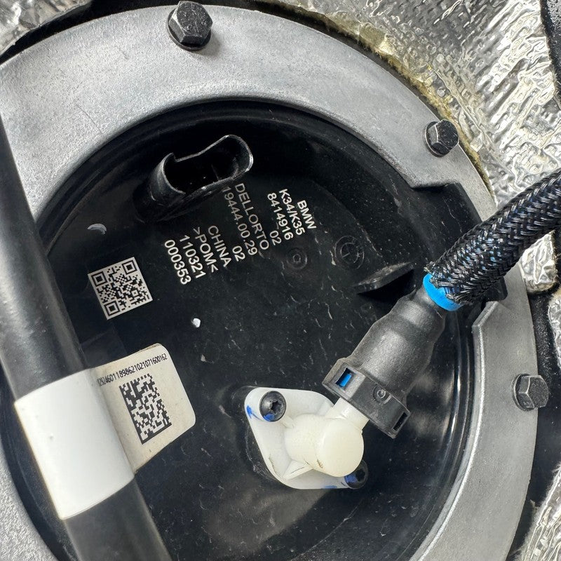 R18 B BMW R18 B FUEL TANK 2020 2021 2022 2023 2024 OEM