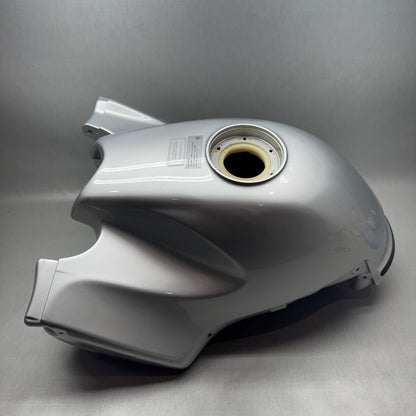 2313022 BMW R1150RS FUEL TANK 2002 2003 2004 2005 2006 OEM 2313022