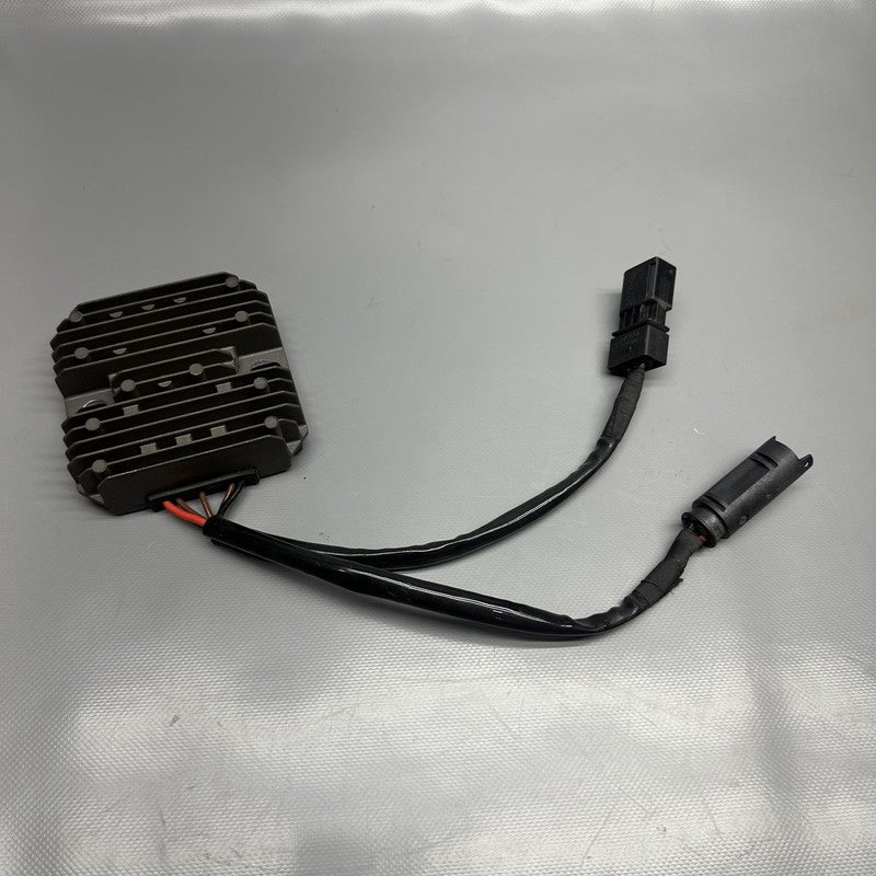 8559626 BMW G310GS RECFIFIER VOLTAGE  2018 2019 OEM 8559626