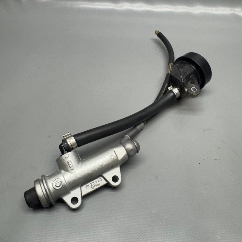 BMW S1000RR K67 REAR BRAKE MASTER CYLINDER 2018 2019 2020 2021 2022 OE