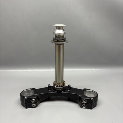 9899335 BMW R18 B LOWER FORK CROSS BRACE  2020 2021 2022 2023 2024 OEM 9899335