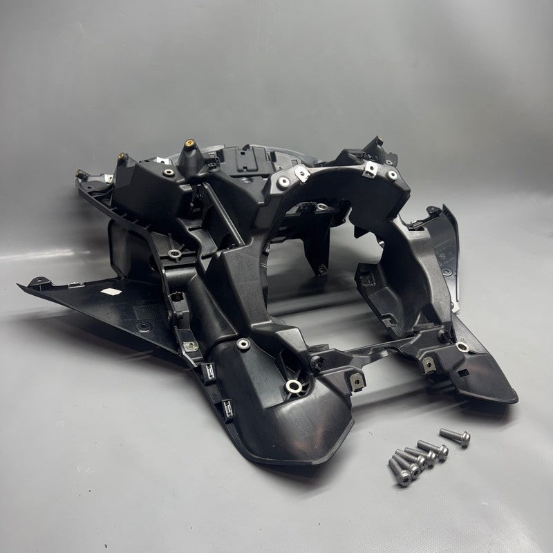 9899420 BMW R18 B FRONT PANEL CARRIER 2020 2021 2022 2023 2024 OEM 9899420
