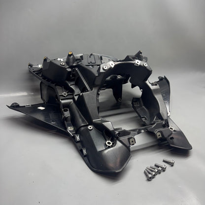 9899420 BMW R18 B FRONT PANEL CARRIER 2020 2021 2022 2023 2024 OEM 9899420