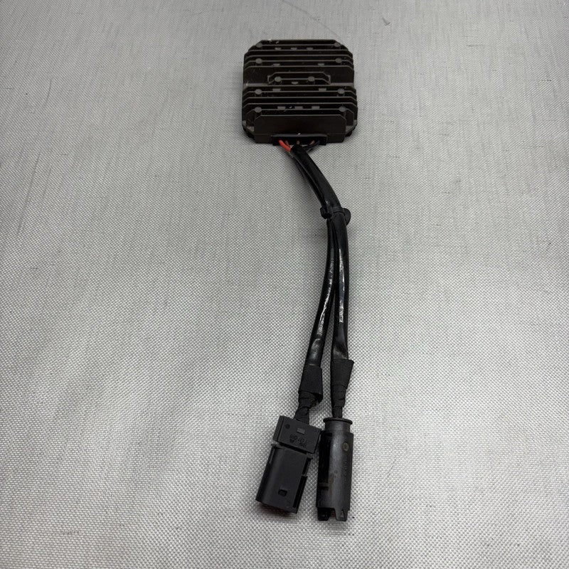 8559626 BMW G 310R VOLTAGE RECTIFIER 2016 2017 2018 2019 2020 OEM 8559626