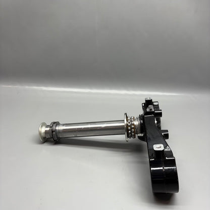 9899335 BMW R18 TRANSCONTINENTAL LOWER FORK CROSS BRACE 2020 2021 2022 2023 2024 2025