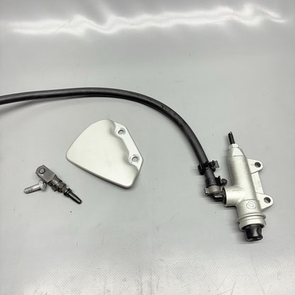 7673520 BMW R1200GS REAR BRAKE MASTER CYLINDER 2009 2010 2011 2012 2013 OEM 7673520
