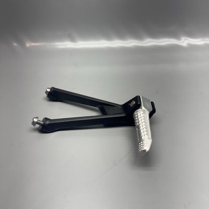 BMW S1000RR FOOTREST HOLDER RIGHT REAR 2021 2022 2023 2024 OEM 8356864