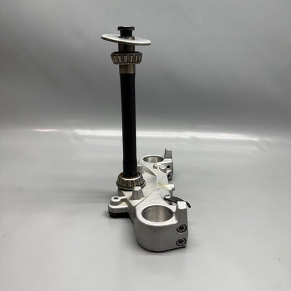 BMW F800ST LOWER FORK CROSS BRACE 2006 2007 2008 2009 2010 2011 2012 2