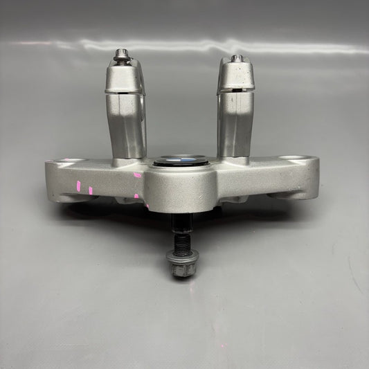 7704584 BMW R1200GS TRIPLE TREE CLAMP UPPER 2006 2007 2008 2009 2010 2011 2012 OEM