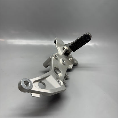 BMW F850GS FOOTPEG PLATE RIGHT 2016-2018 2019 2020 2021 2022 2023 OEM 