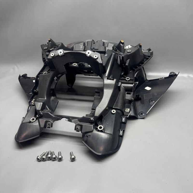 9899420 BMW R18 B FRONT PANEL CARRIER 2020 2021 2022 2023 2024 OEM 9899420