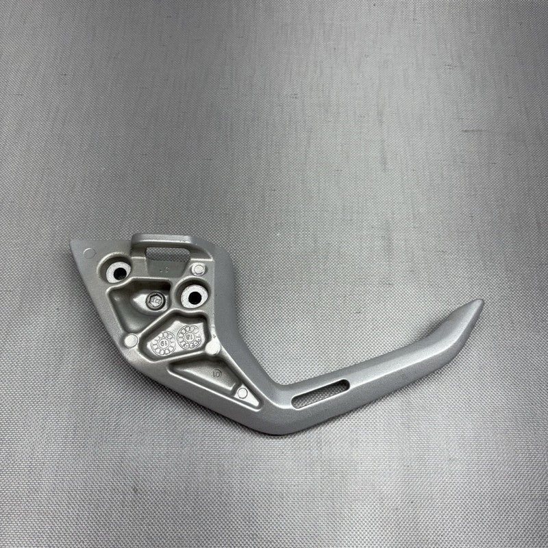 8556898 BMW G 310R GRAB RAIL BAR RIGHT 2016 2017 2018 2019 2020 OEM 8556898