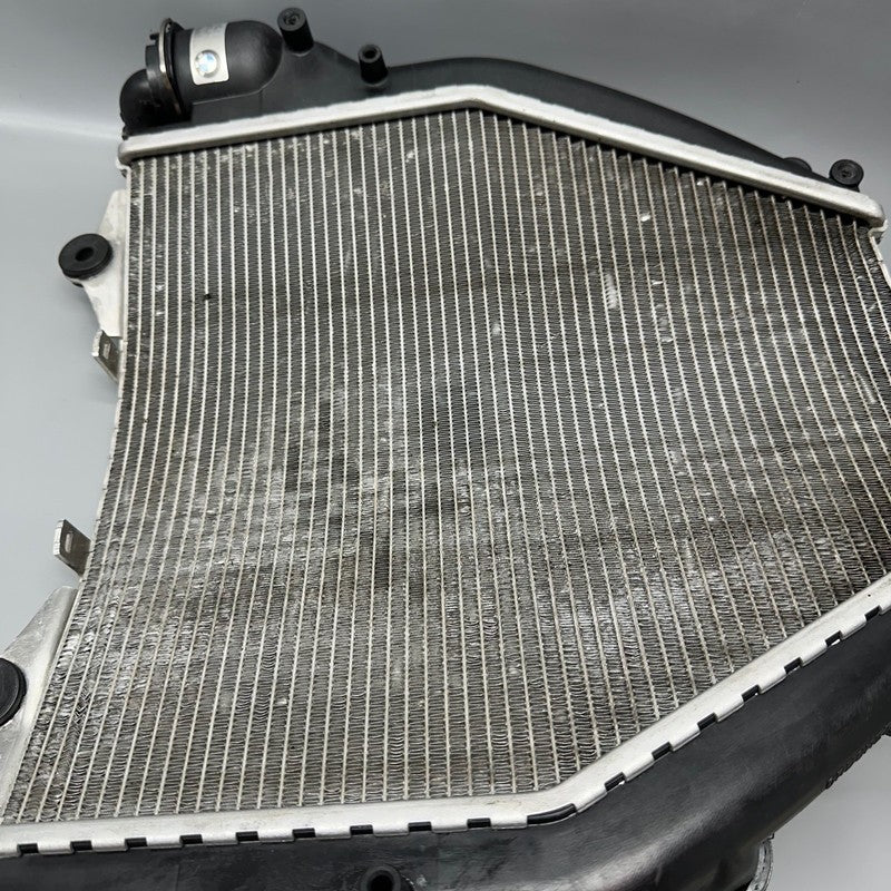 K 1300S BMW K 1300S RADIATOR WITH FAN 2007-2011 2012 2013 2014 2015 OEM