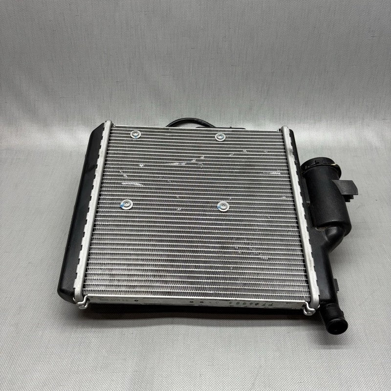 7725070 BMW C650 GT RADIATOR WITH FAN 2011 2012 2013 2014 2015 OEM 7725070