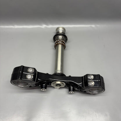 9899335 BMW R18 B LOWER FORK CROSS BRACE  2020 2021 2022 2023 2024 OEM 9899335