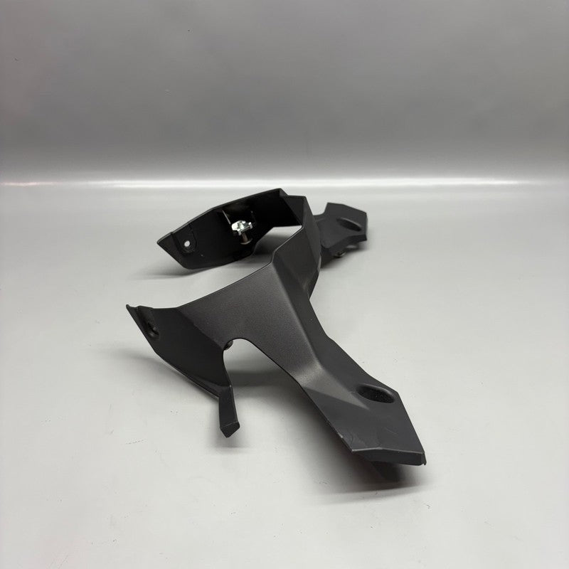 8558242 BMW C400X HANDLEBAR COVER BOTTOM 2018 2019 2020 OEM 8558242