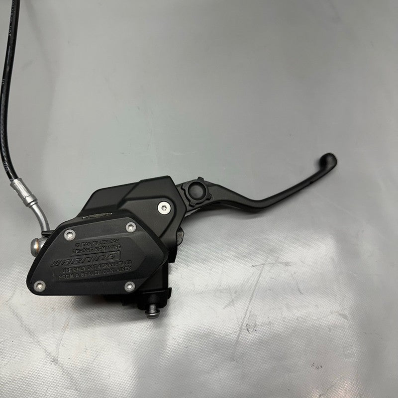 8532631 BMW K1600GTL FRONT BRAKE MASTER CYLINDER  2015 2016 2017 2018 2019 2020 2021 OEM
