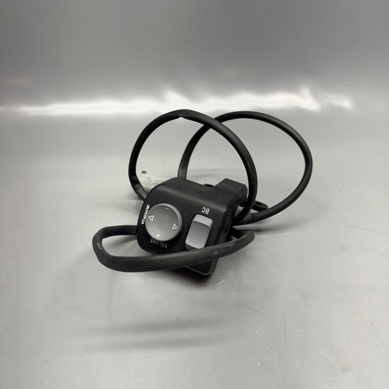 BMW K 1200LT REMOTE CONTROL RADIO 2003 2004 2005 2006 2007 2008 OEM 76