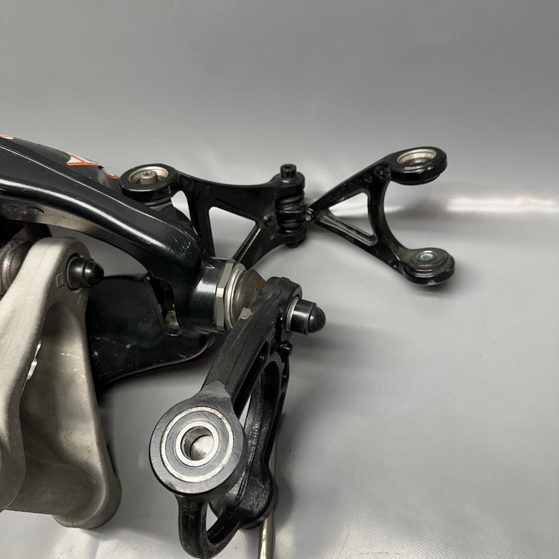 BMW K1600GT SWINGARM WHEEL CARRIER FRONT 2015 2016 2017 2018 2019 2020