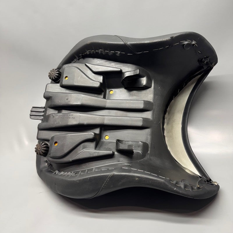 BMW R1150RT SEAT FRONT 2000 2001 2002 2003 2004 2005 2006 OEM 2313651