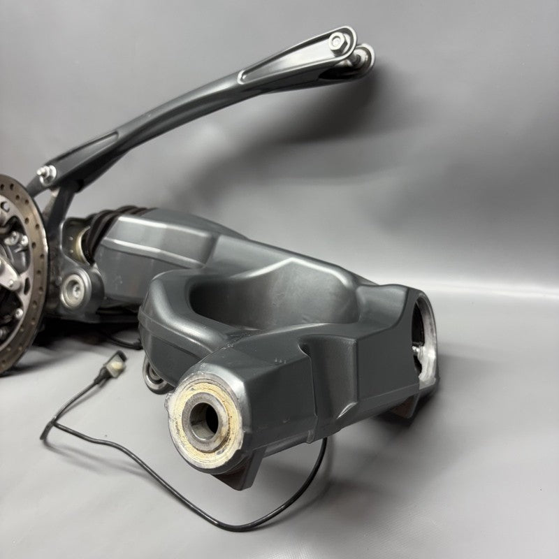 7714752 BMW K1300S SWINGING ARM WITH RIGHT ANGLE GEARBOX 2007-2013 2014 2015 OEM 7714752