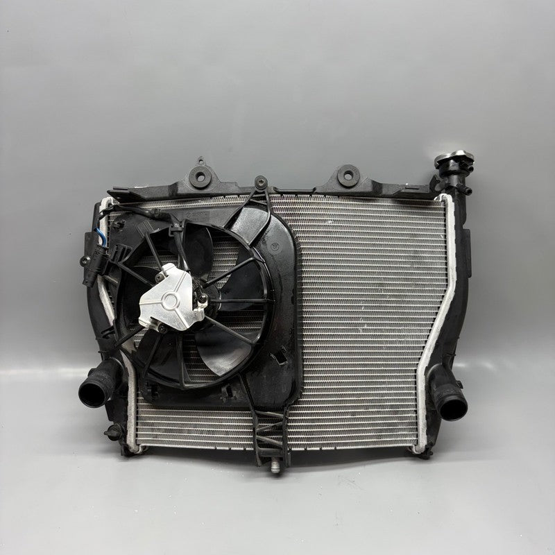 8551544 BMW S1000XR RADIATOR WITH FAN 2014 2015 2016 2017 2018 2019 OEM 8551544
