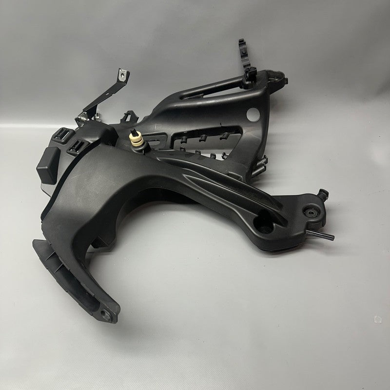 7677762 BMW K 1300S RIGHT SIDE FAIRING BRACKET 2007-2011 2012 2013 2014 2015 OEM 7677762