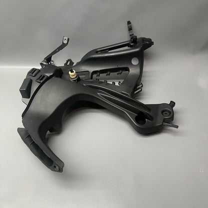 7677762 BMW K 1300S RIGHT SIDE FAIRING BRACKET 2007-2011 2012 2013 2014 2015 OEM 7677762