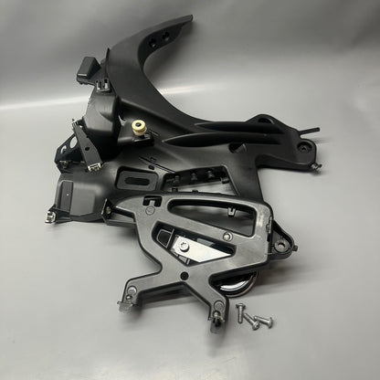 7677761 BMW K 1300S LEFT SIDE FAIRING BRACKET 2007-2011 2012 2013 2014 2015 OEM 7677761