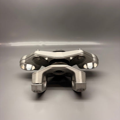 BMW R1300GS TROPHY FORK BRIDGE UPPER 2022 2023 2024 2025 OEM 7924206
