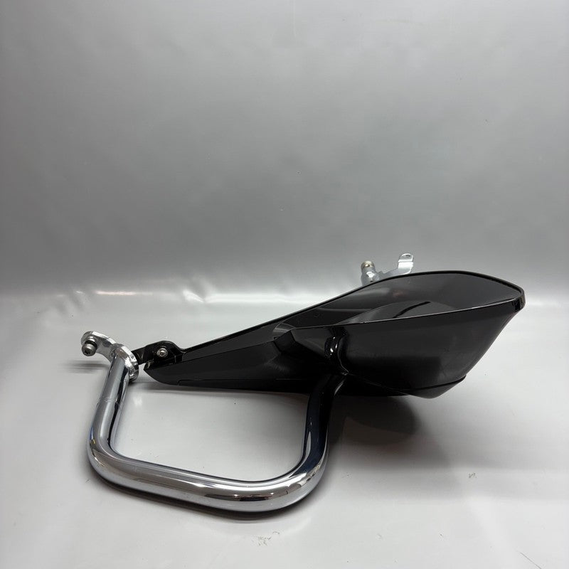 R18 BMW R18 LEG SHIELD RIGHT 2020 2021 2022 2023 2024 OEM