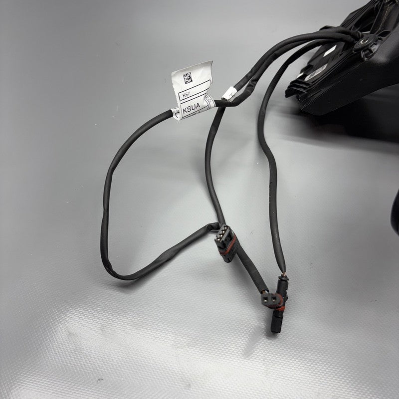 7107681 BMW M1000R TURN SIGNALS REAL PLATE BRACKET 2021 2022 2023 2024 OEM 7107681