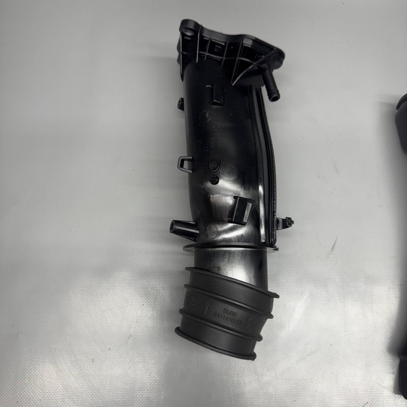 R18 TRANSCONTINENTAL BMW R18 TRANSCONTINENTAL SUCTION TUBE LEFT 2020 2021 2022 2023 2024 2025 OEM