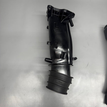 R18 TRANSCONTINENTAL BMW R18 TRANSCONTINENTAL SUCTION TUBE LEFT 2020 2021 2022 2023 2024 2025 OEM
