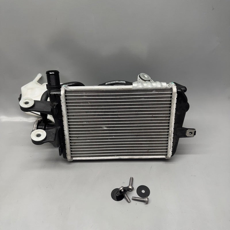 8546416 BMW R1250RT RADIATOR RIGHT 2013-2017 2018 2019 2020 2021 2022 2023 2024 OEM