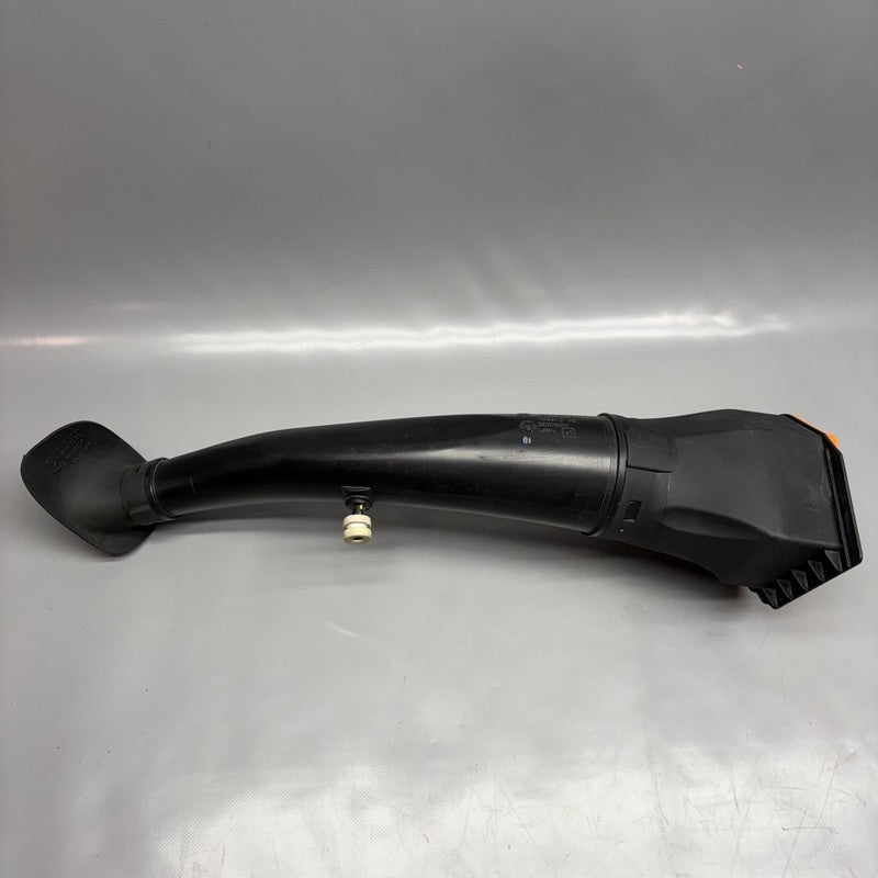 7718580 BMW K1300S RIGHT AIR INTAKE DUCT TUBE 2007 08 09 10 11 12 13 14 2015 OEM 7718580