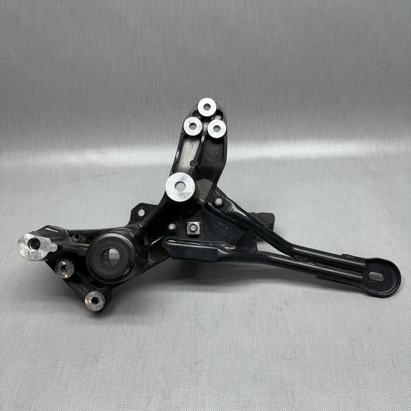 8555273 BMW C 650 SPORT RIGHT ENGINE MOUNT 2014 2015 2016 2017 2018 2019 2020 8555273