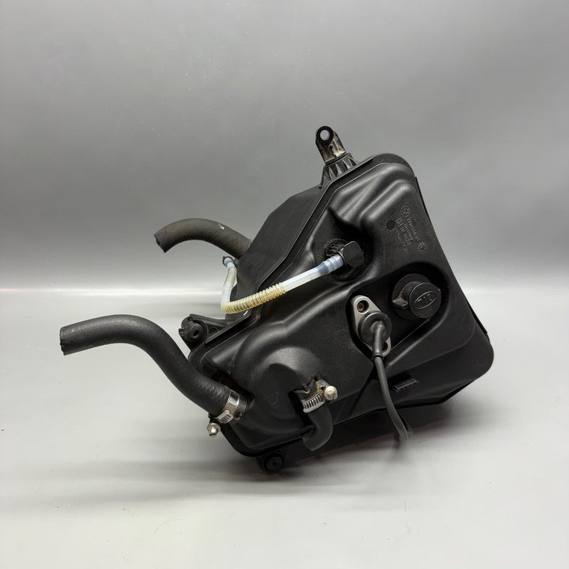 BMW K 1300S OIL TANK 2009 2010 2011 2012 2013 2014 2015 2016 OEM 77075