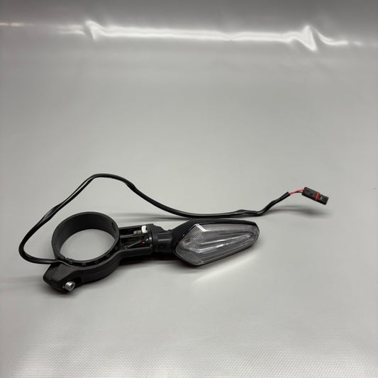 7108273 BMW R12 NINE T SIGNAL LIGHT LEFT FRONT 2022 2023 2024 2025 OEM 7108273