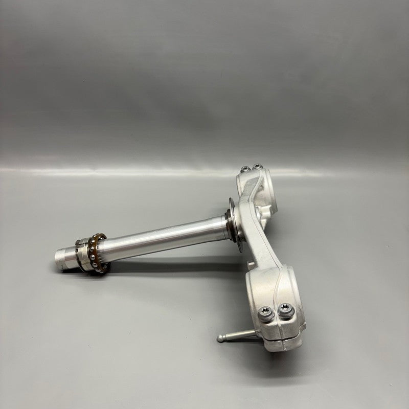 BMW M1000RR K66 FORK BRIDGE LOWER 2023 2024 2025 2026 OEM 1754549