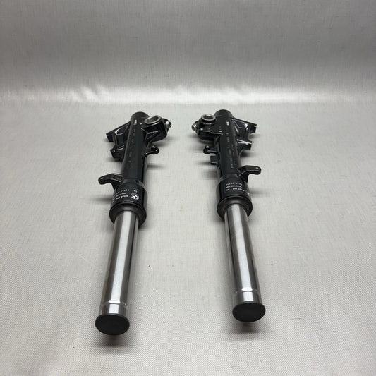 8566912.  8566942 BMW C400X FRONT FORK LEG LEFT RIGHT 2018 2019 2020 OEM 8566912 8566942