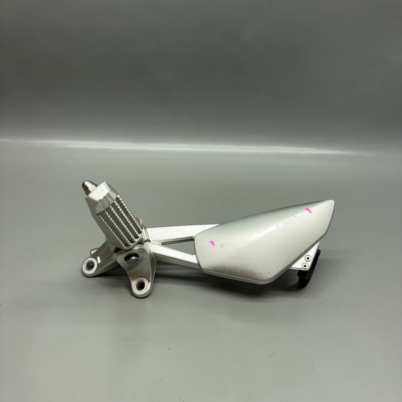 BMW K 1300S FOOTREST RIGHT FRONT 2009-2011 2012 2013 2014 2015 2016 OE