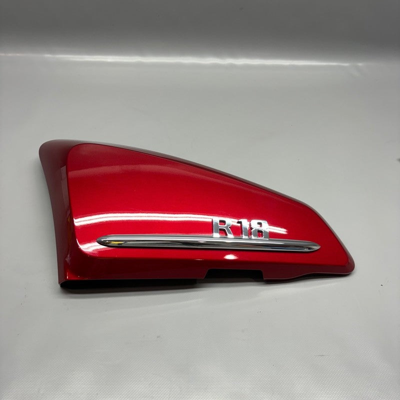 9899449 BMW R18 TRANSCONTINENTAL BATTERY COVER LEFT 2020-2022 2023 2024 2025 OEM